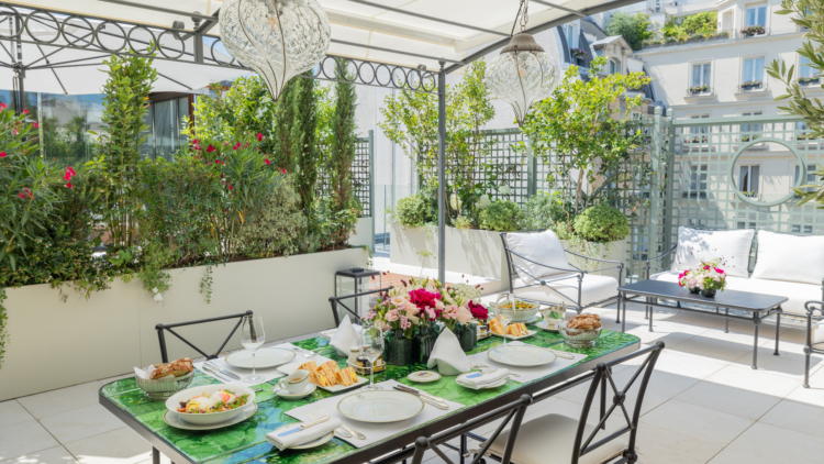 Pergola restaurant : créer l&rsquo;espace extérieur parfait